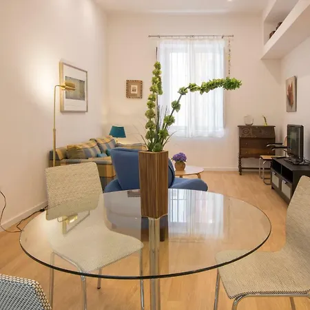 Armenta Oasis City Center Apartment
