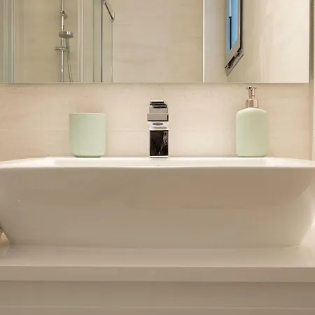 Armenta Oasis City Center Apartment *